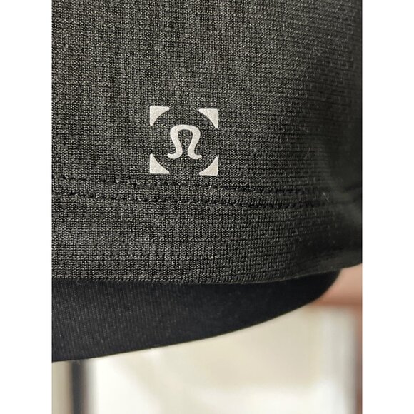 𝓛𝓾𝓵𝓾𝓵𝓮𝓶𝓸𝓷 Men's Black Short Sleeve V-Neck Athletic T-Shirt - Picture 4 of 5